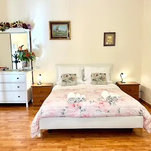 Apartment Loft Florentia Prato (Prato)