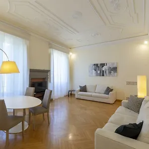 Apartment Elegance In Santa Maria Novella Florence